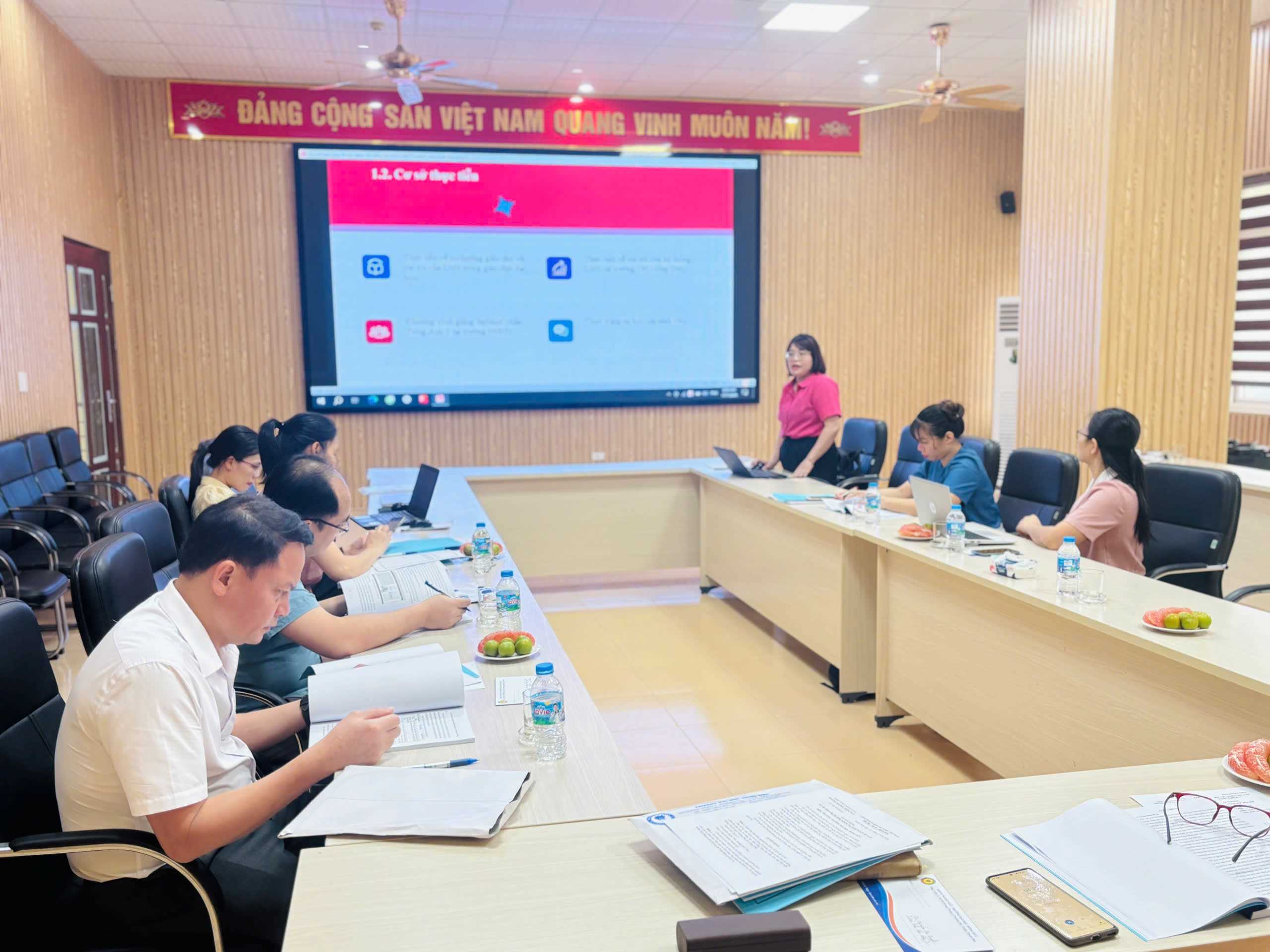 Hong Duc University successfully evaluates and accepts Institution-level research project conducted by a lecturer from the Faculty of Foreign Languages